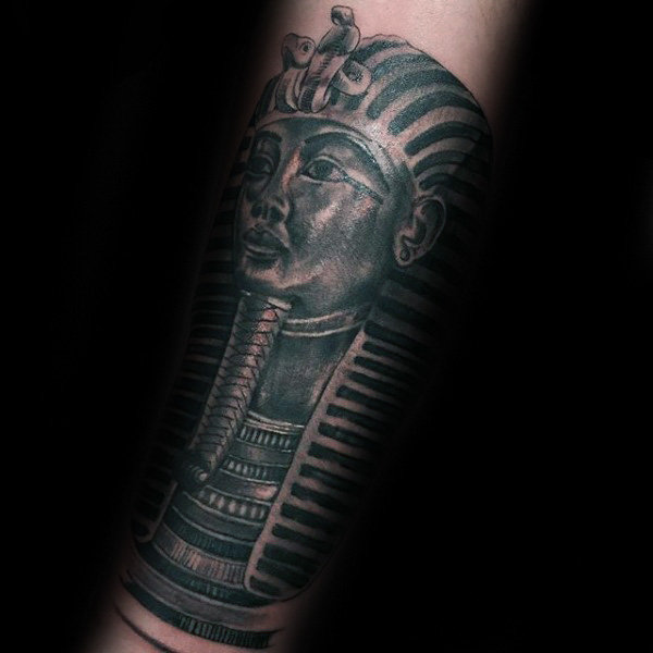 tatuaje tutankamon 17