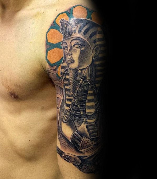 tatuaje tutankamon 33