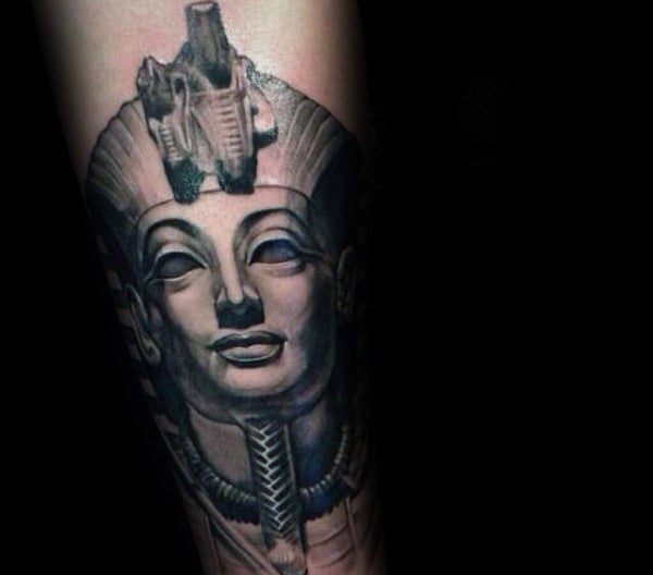 tatuaje tutankamon 97