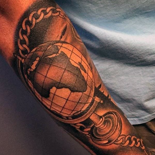 tatuaje bola mundo globo terraqueo 45