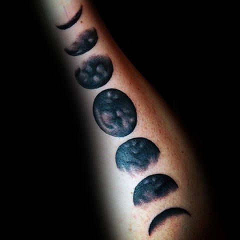tatuaje fases luna 147