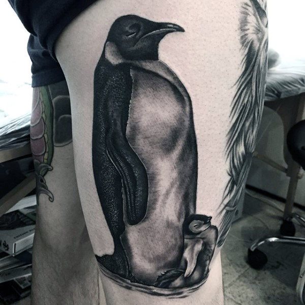 tatuaje pinguino 77