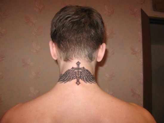 tatuaje cuello 185