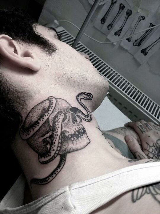 tatuaje cuello 729