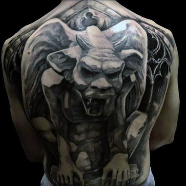 tatuaje gargola 55