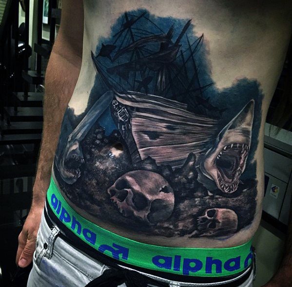 tatuaje barco hundiendose para hombre 27