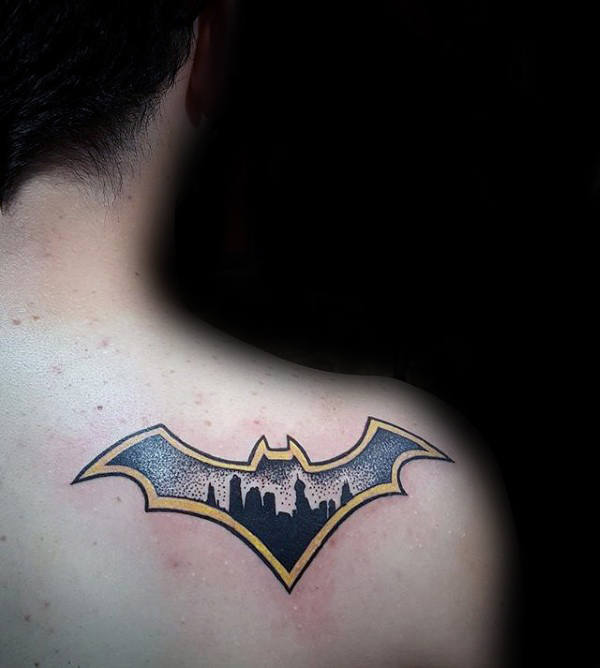 tatuaje batman para hombre 40