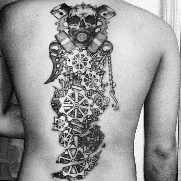 tatuaje columna vertebral para hombre 37