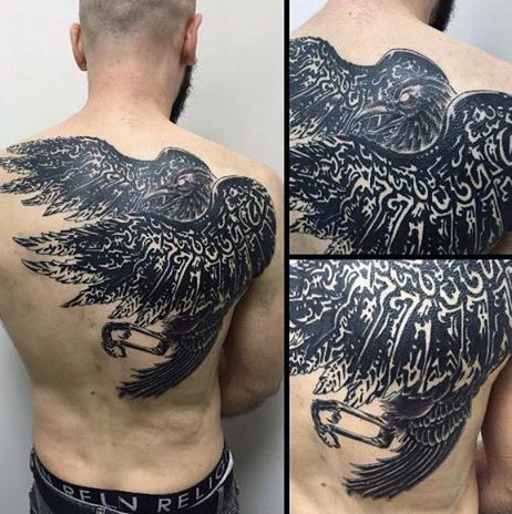 tatuaje cuervo negro para hombre 06