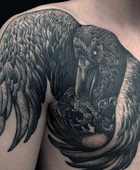 tatuaje cuervo para hombre 41