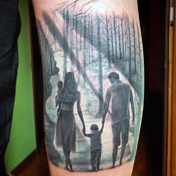 tatuaje de familia para hombre 86