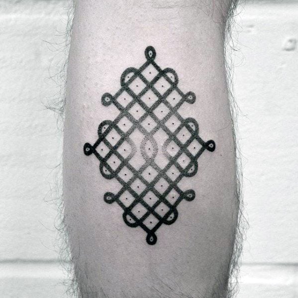 tatuaje geometrico simple para hombre 17