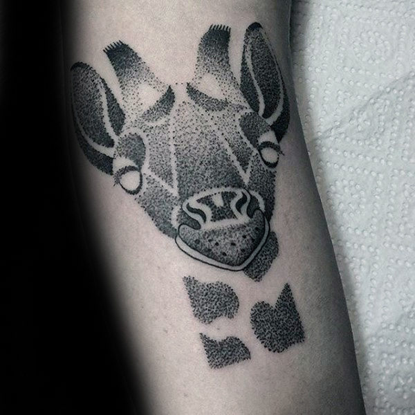 tatuaje jirafa para hombre 05
