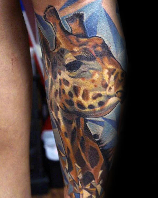 tatuaje jirafa para hombre 53