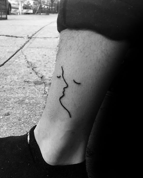 tatuaje linea simple para hombre 15