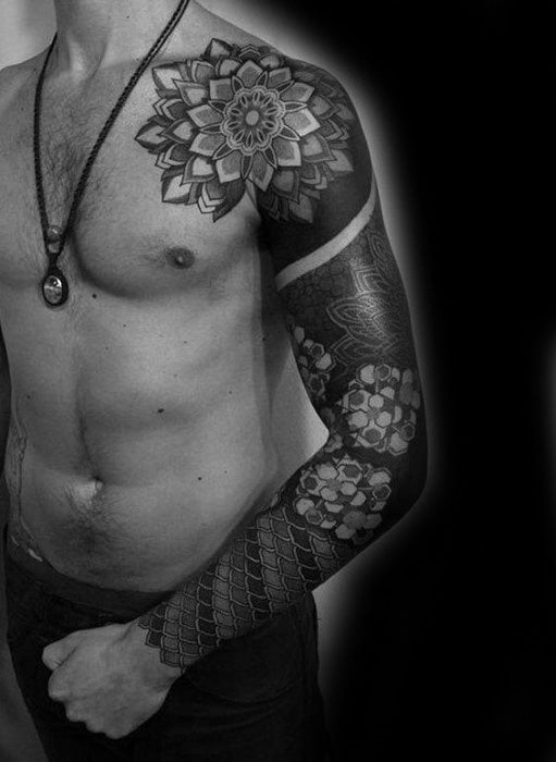 tatuaje mandala para hombre 11