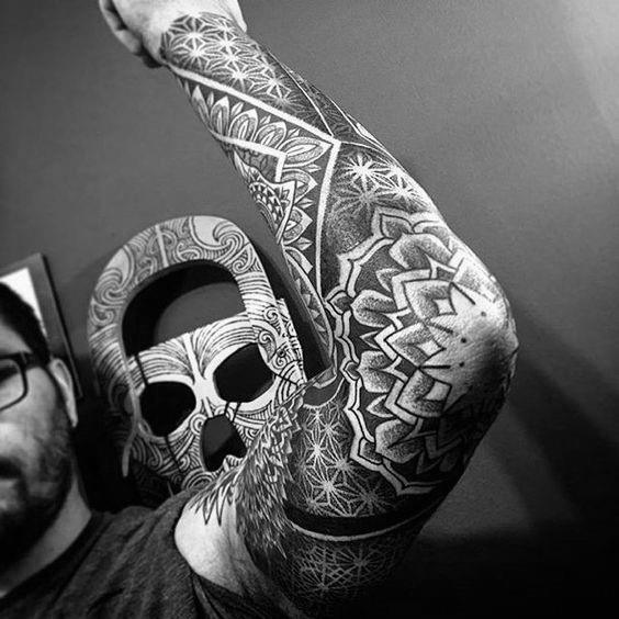 tatuaje mandala para hombre 58