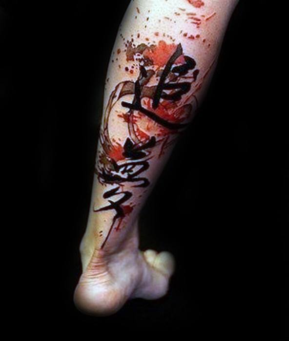 tatuaje rojo y negro para hombre 43