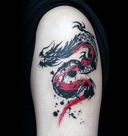 tatuaje rojo y negro para hombre 49
