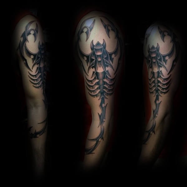 tatuaje escorpion 110
