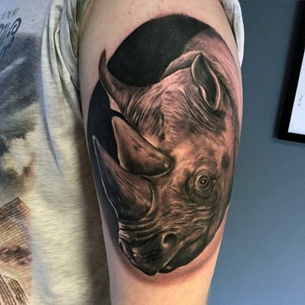 70 Tatuajes de rinocerontes (Con su significado)