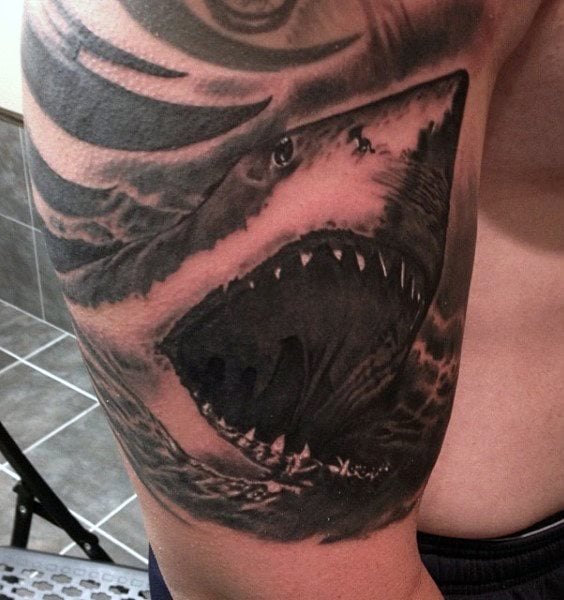 tatuaje tiburon 197