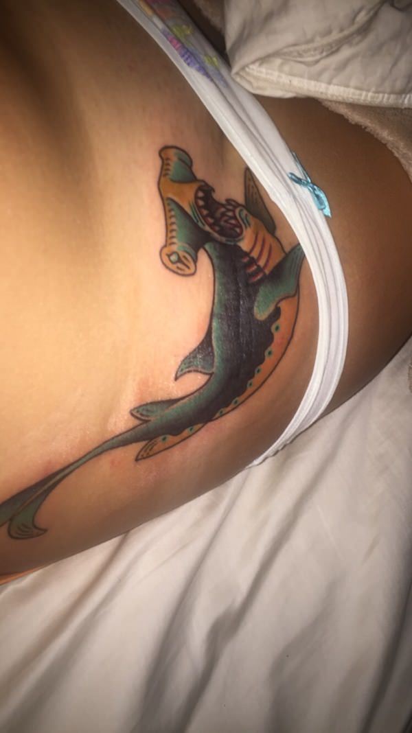 tatuaje tiburon 20