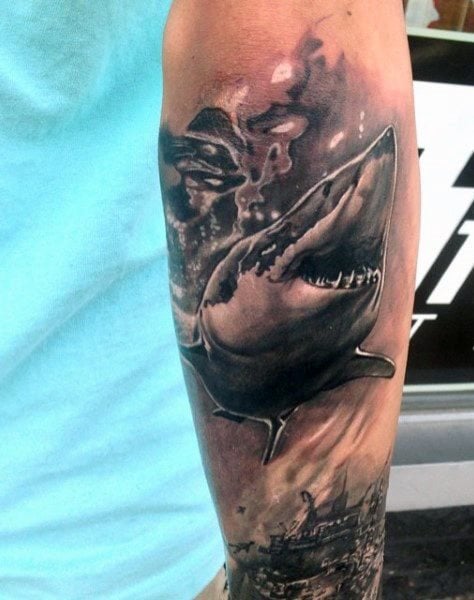 tatuaje tiburon 203