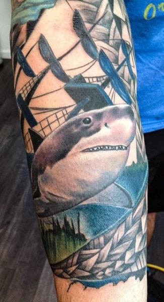 tatuaje tiburon 314