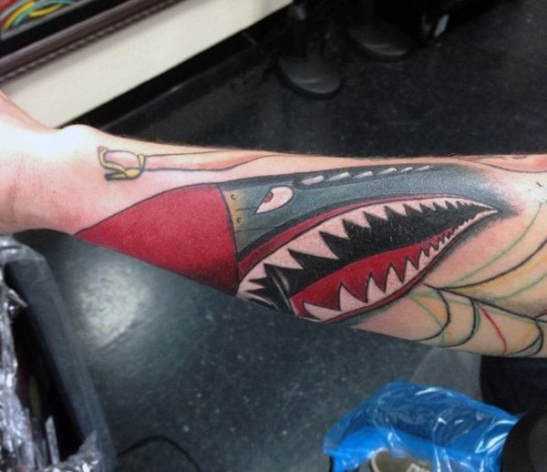 tatuaje tiburon 326