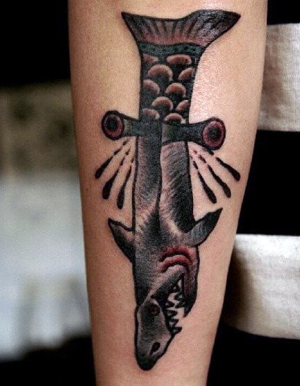tatuaje tiburon 362