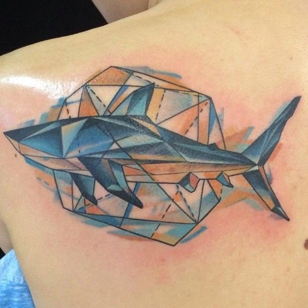 tatuaje tiburon 89
