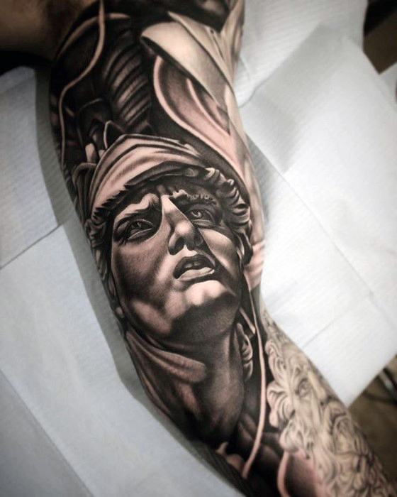 tatuaje estatua romana07