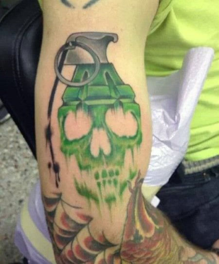 tatuaje granada 57