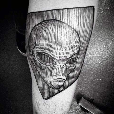tatuaje alien 115