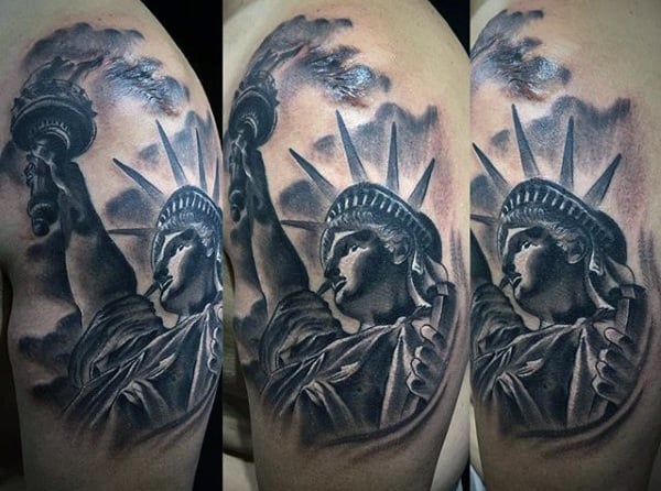 tatuaje estatua de la libertad 111