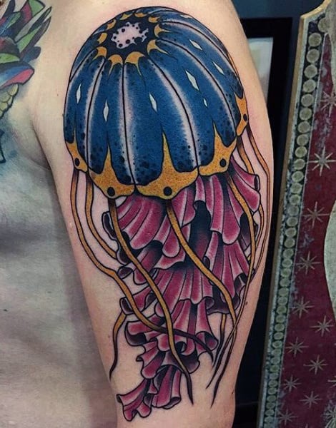 tatuaje medusa 121