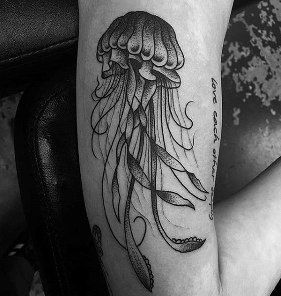 tatuaje medusa 81
