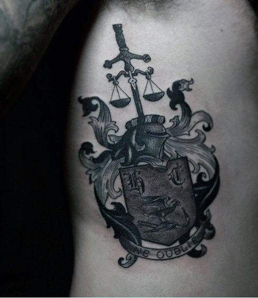 tatuaje escudo familia heraldico 06