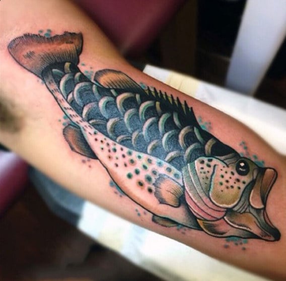 Tatuaje de lubina: Los diseños más tatuados de este pez junto a su significado