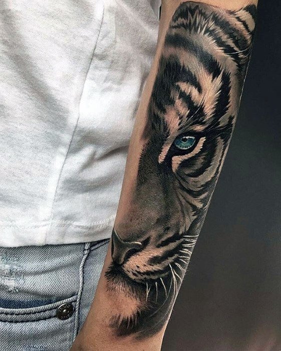 tatuaje ojos de tigre 35