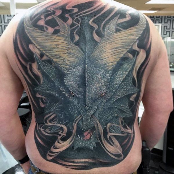 65 Tatuajes de dragones en la ESPALDA (Con el significado)