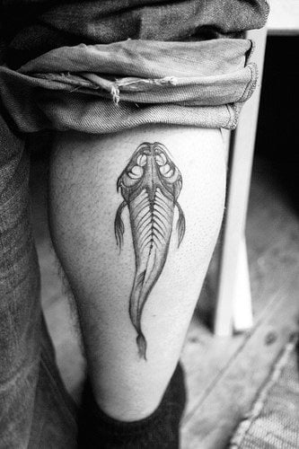 tatuaje esqueleto espina pescado 26