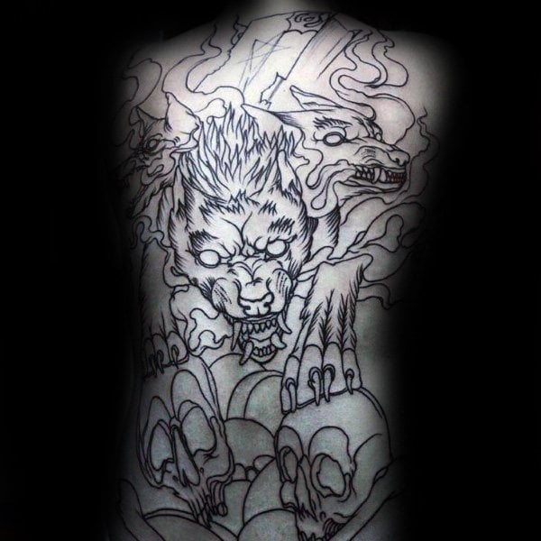 tatuaje lobo en espalda 59