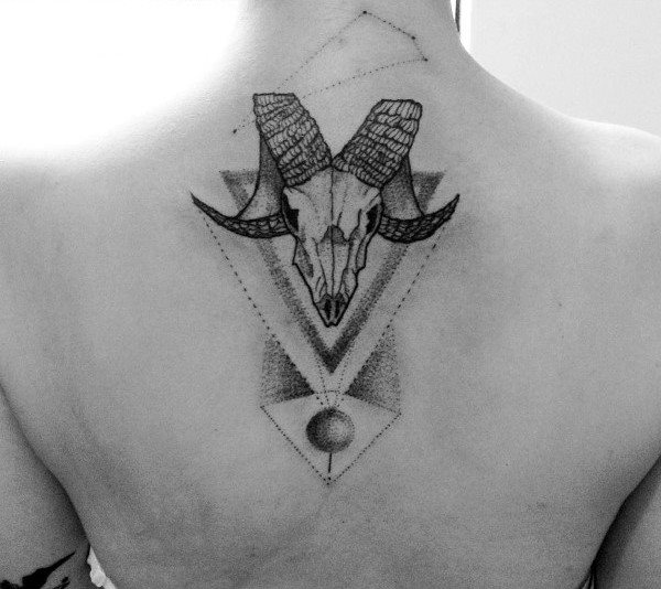 tatuaje signo aries 105