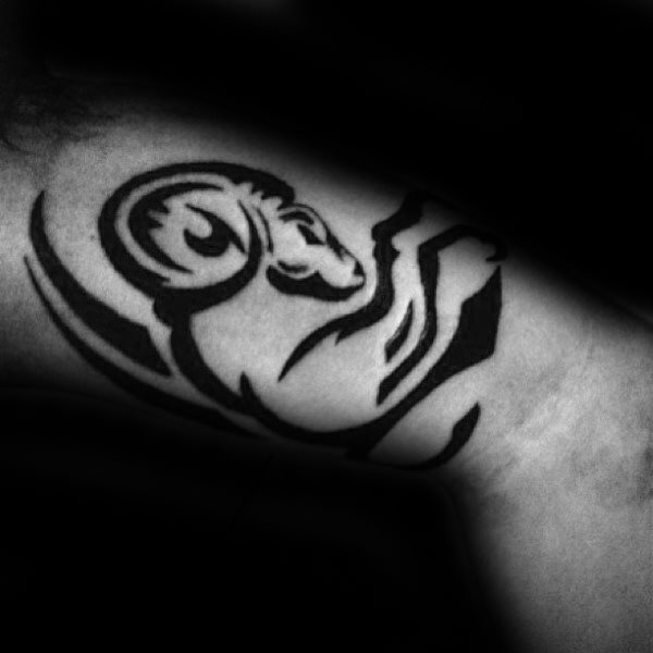 tatuaje signo aries 123