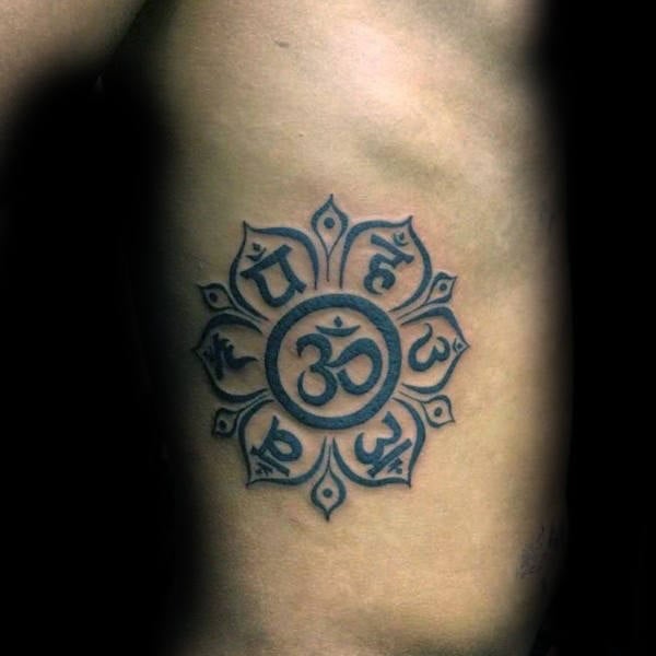 tatuaje simbolo om 135