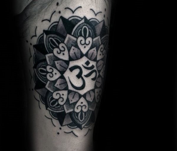 tatuaje simbolo om 186