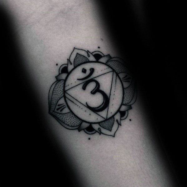 tatuaje simbolo om 195