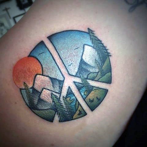 tatuaje simbolo paz 111